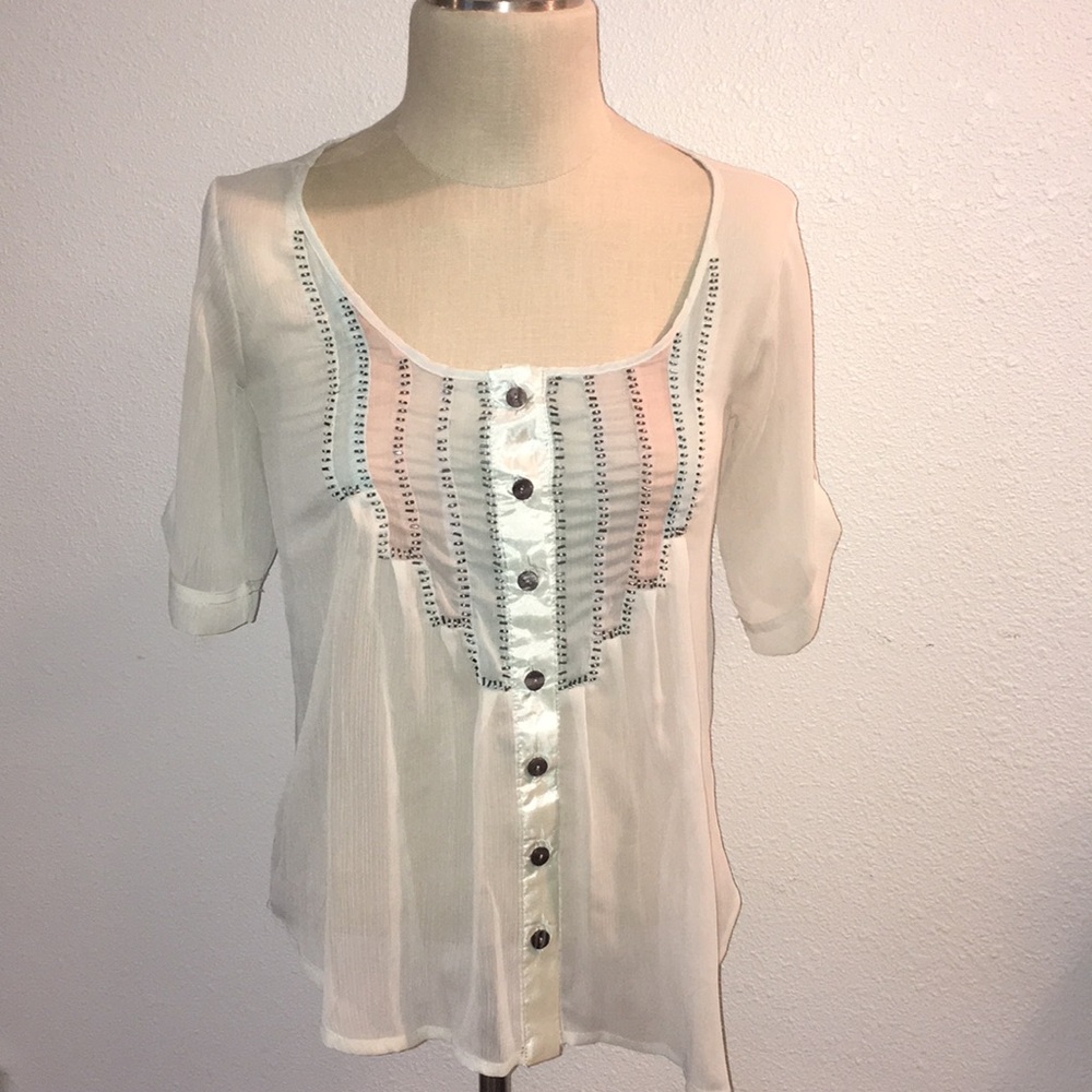 ♟ DayTrip by Buckle Sheer Pastel Button Blouse - S